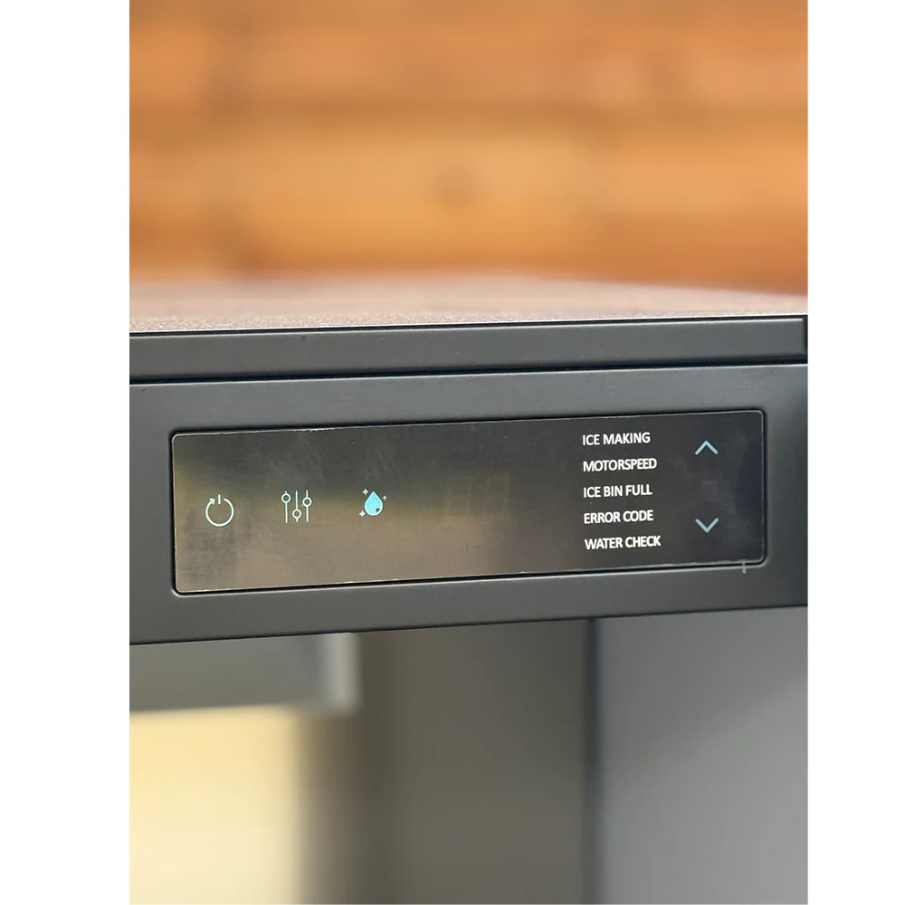 RCS Nugget Ice Maker - 26 lb Storage Capacity